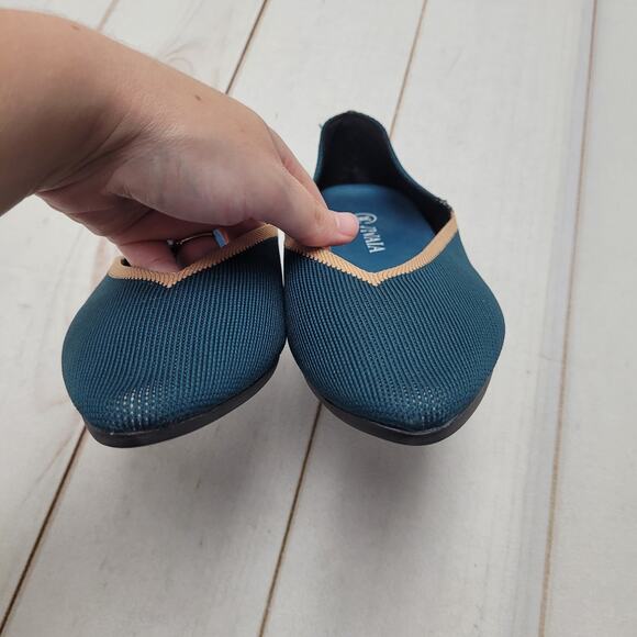 Vivaia Vienna pointy knit flats slip on marine blue V cut - Picture 3 of 8